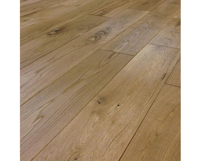 White Oak Engineered Flooring :- Size - 6'' * 3/4'' * RL Sqft/ box - 20.55 , Style-  H.S And Distressed , Colour - Dove Tail